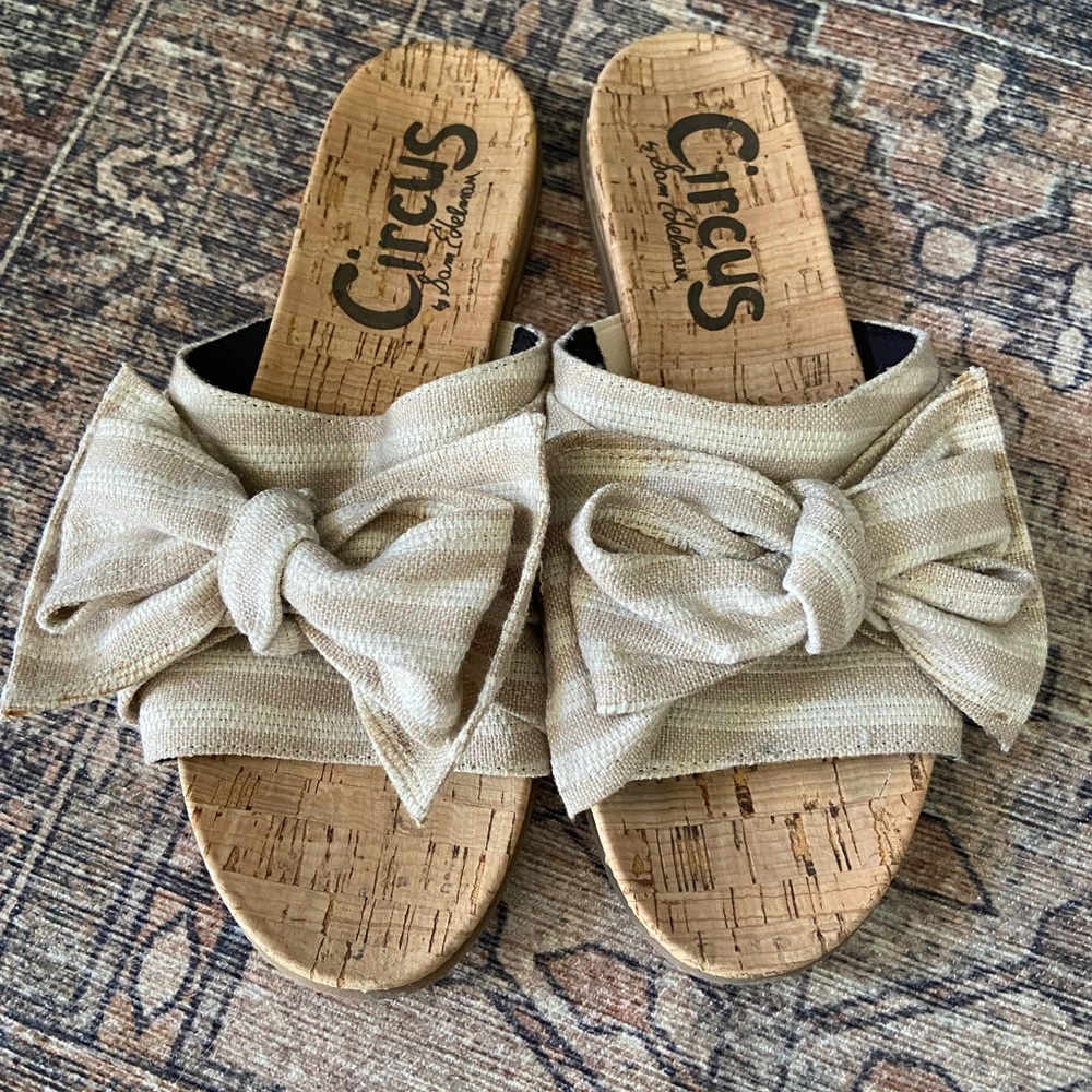 Circus by Sam Edelman Bow Sandals